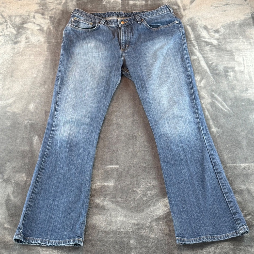 Carhartt Men's Jeans Size 36X32 Bootcut Medium‎ Wash